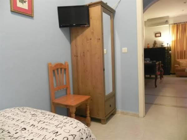 Hostal Playa Hidalgo Рота Экстерьер фото